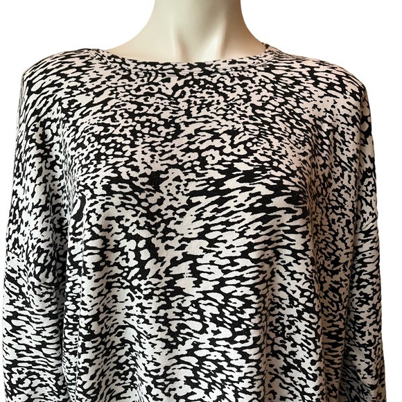 ATHLETA Balance Printed Pullover Ocelot Spot White, Sz XL - Picture 9 of 11